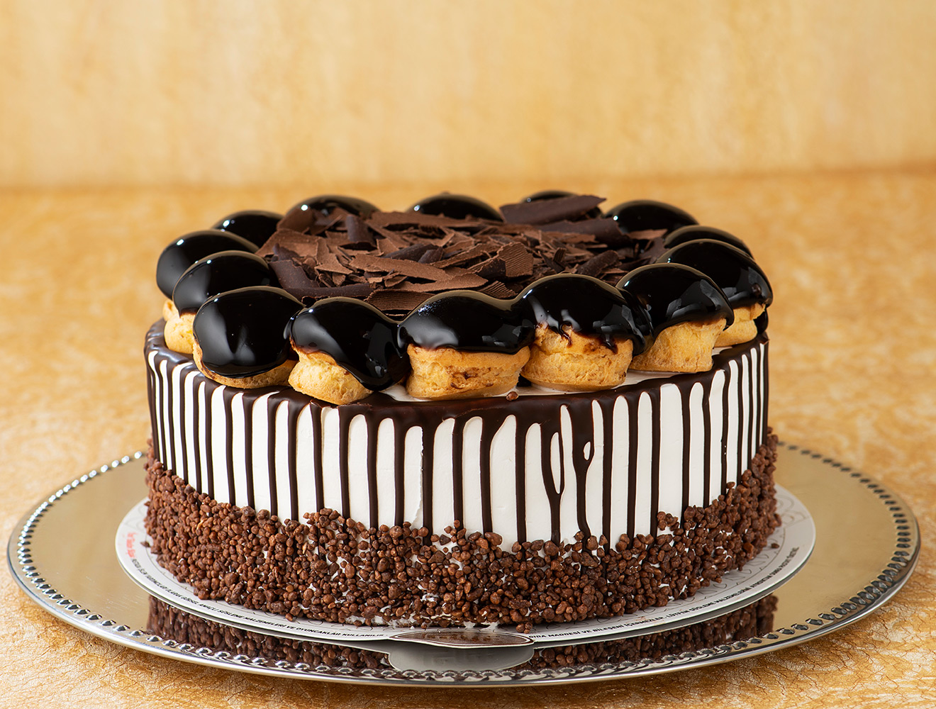 Profiterollü Pasta